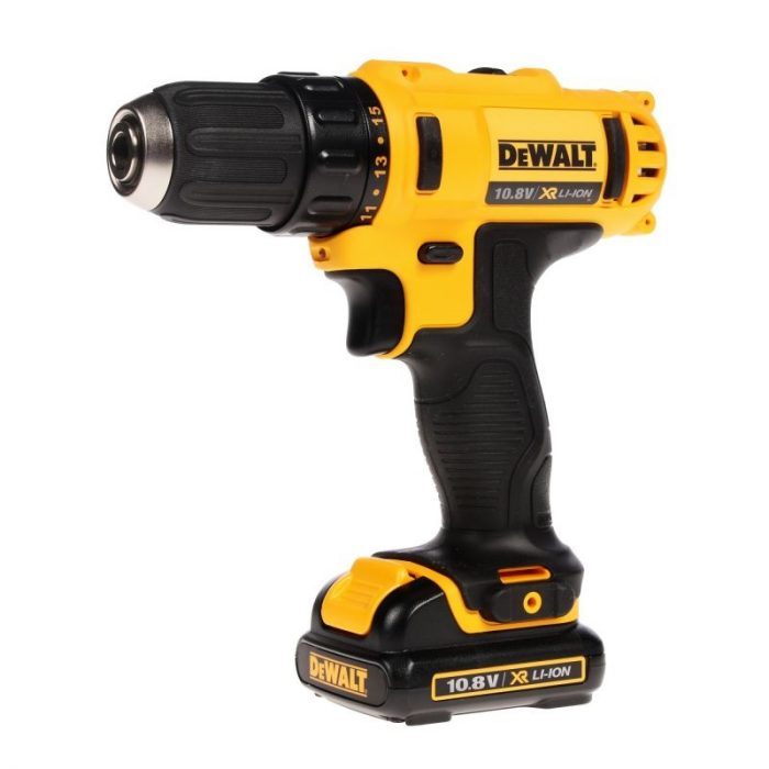 Дрель-шуруповерт аккумуляторная DeWalt DCD710C2